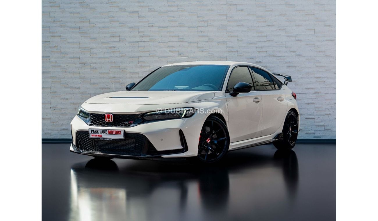 هوندا سيفيك تايب آر AED 2,595 PM • CIVIC TYPE-R • ONLY 31K KM • OFFICIAL HONDA WARRANTY AND SERVICE CONTRACT