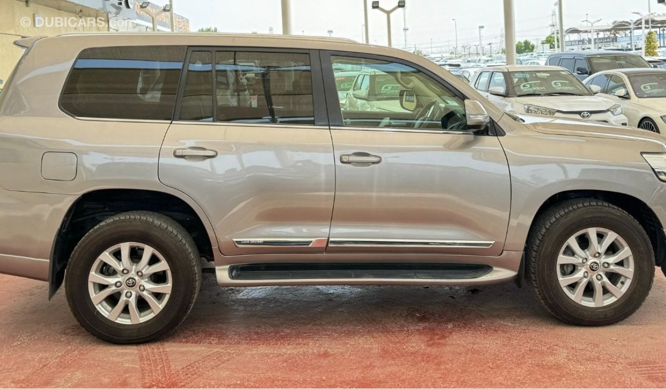 Toyota Land Cruiser VXR