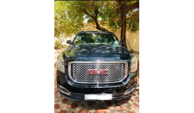 GMC Yukon Denali 6.2L (8 Seater)