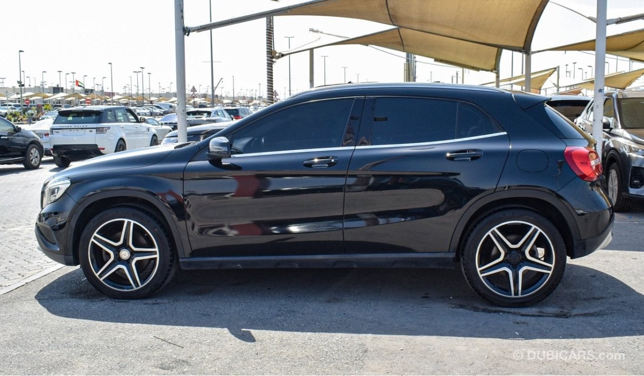 مرسيدس بنز GLA 250 4Matic