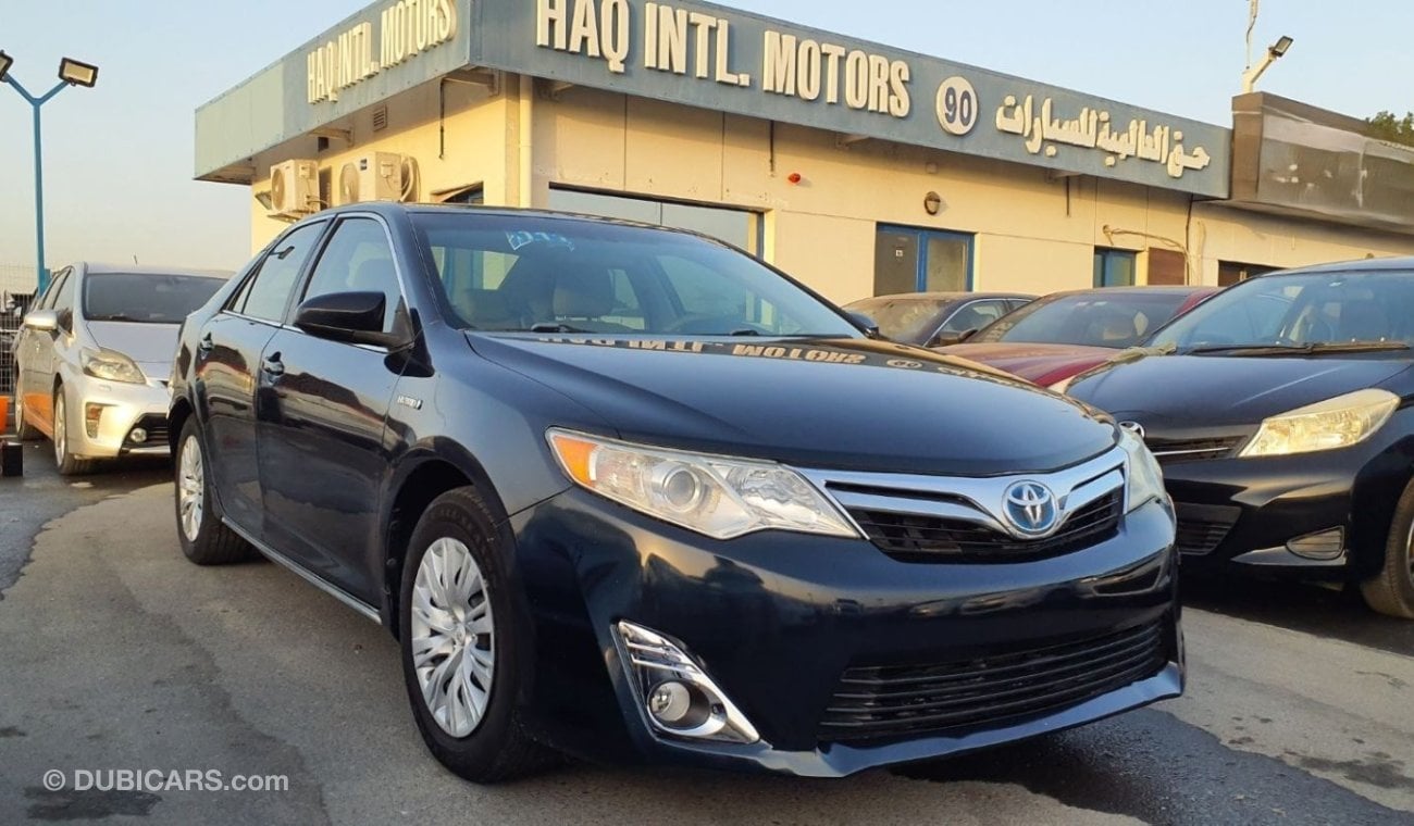 تويوتا كامري Toyota Camry LE Hybrid