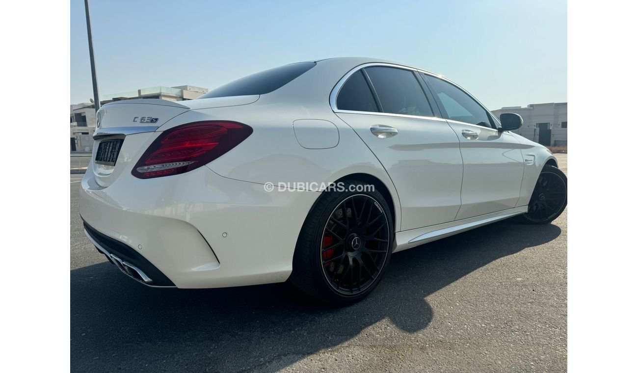 Mercedes-Benz C 63 AMG