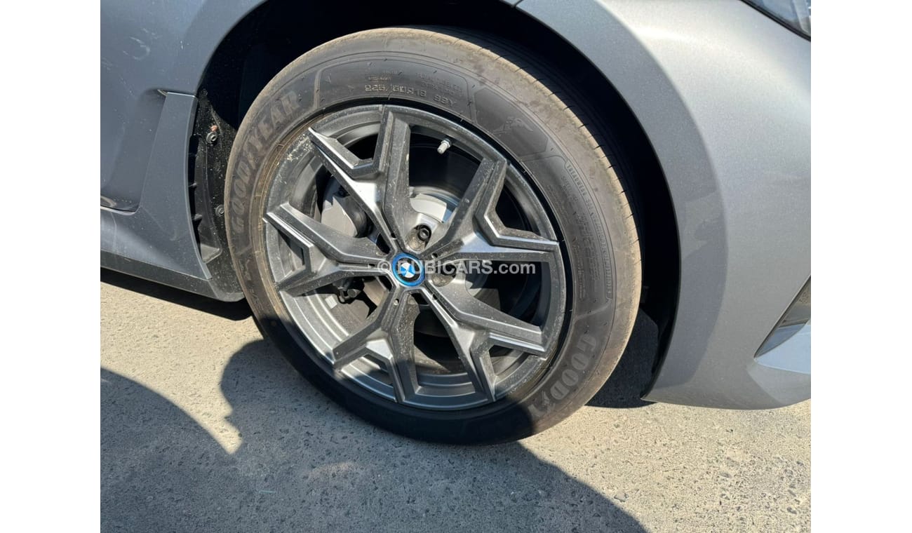 BMW i3 eDrive 35L 2023