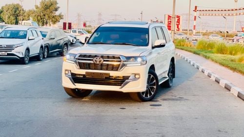 تويوتا لاند كروزر Toyota landcuriser GXR V8 2018 Diesel full option Top the range excellent condition