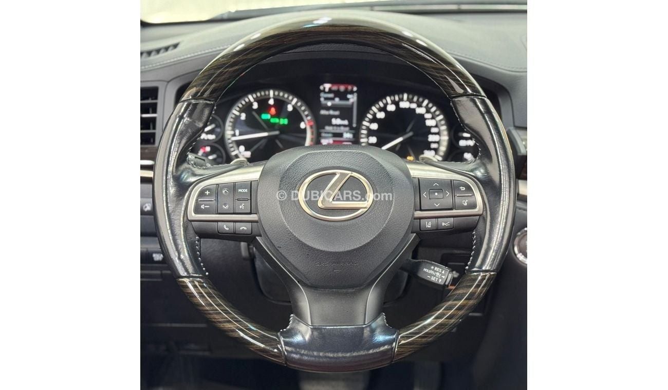 Lexus LX570 Platinum 5.7L 2018 Lexus LX570 Platinum V8, Warranty, Full Lexus Service History, Full Options, GCC