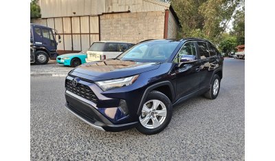 Toyota RAV4 XLE Perfect inside and out side