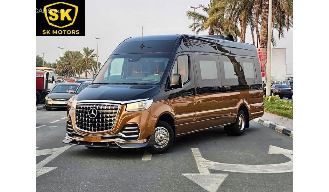 مرسيدس بنز سبرينتر A/T / DIESEL / VIP SEAT WITH VENTILATION AND MASSAGE / 9 SEATER / LOT# 72374