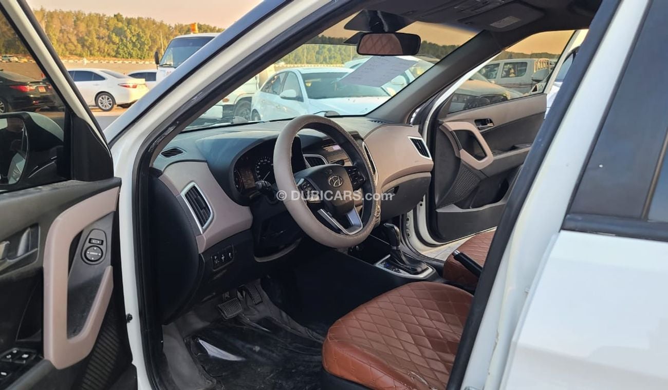 Hyundai Creta Base 1.6L