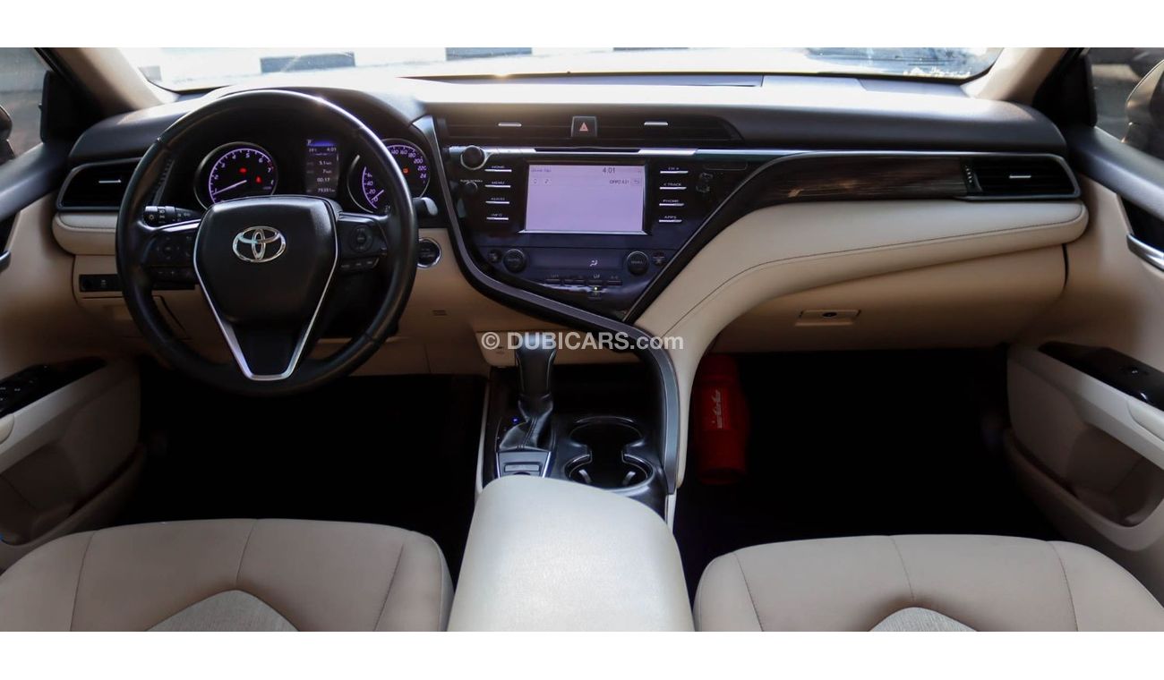 Toyota Camry SE 2.5L (215 HP) Toyota Camry 2020 GCC full option V4 original paint without accident in excellent c