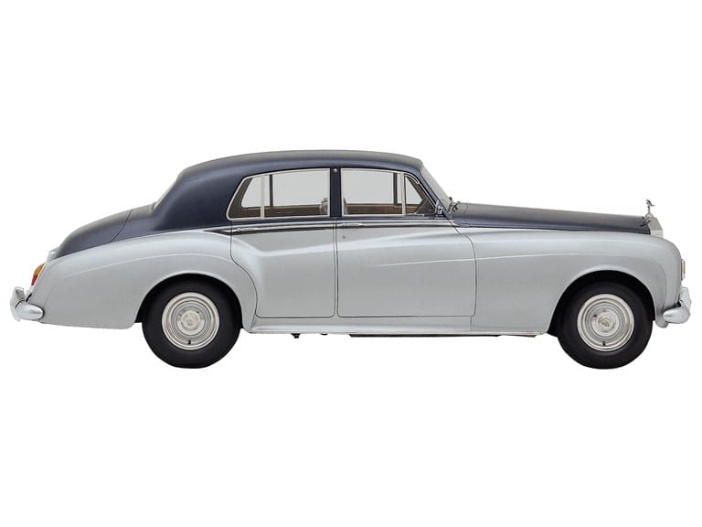 Rolls-Royce Silver Cloud exterior - Side Profile