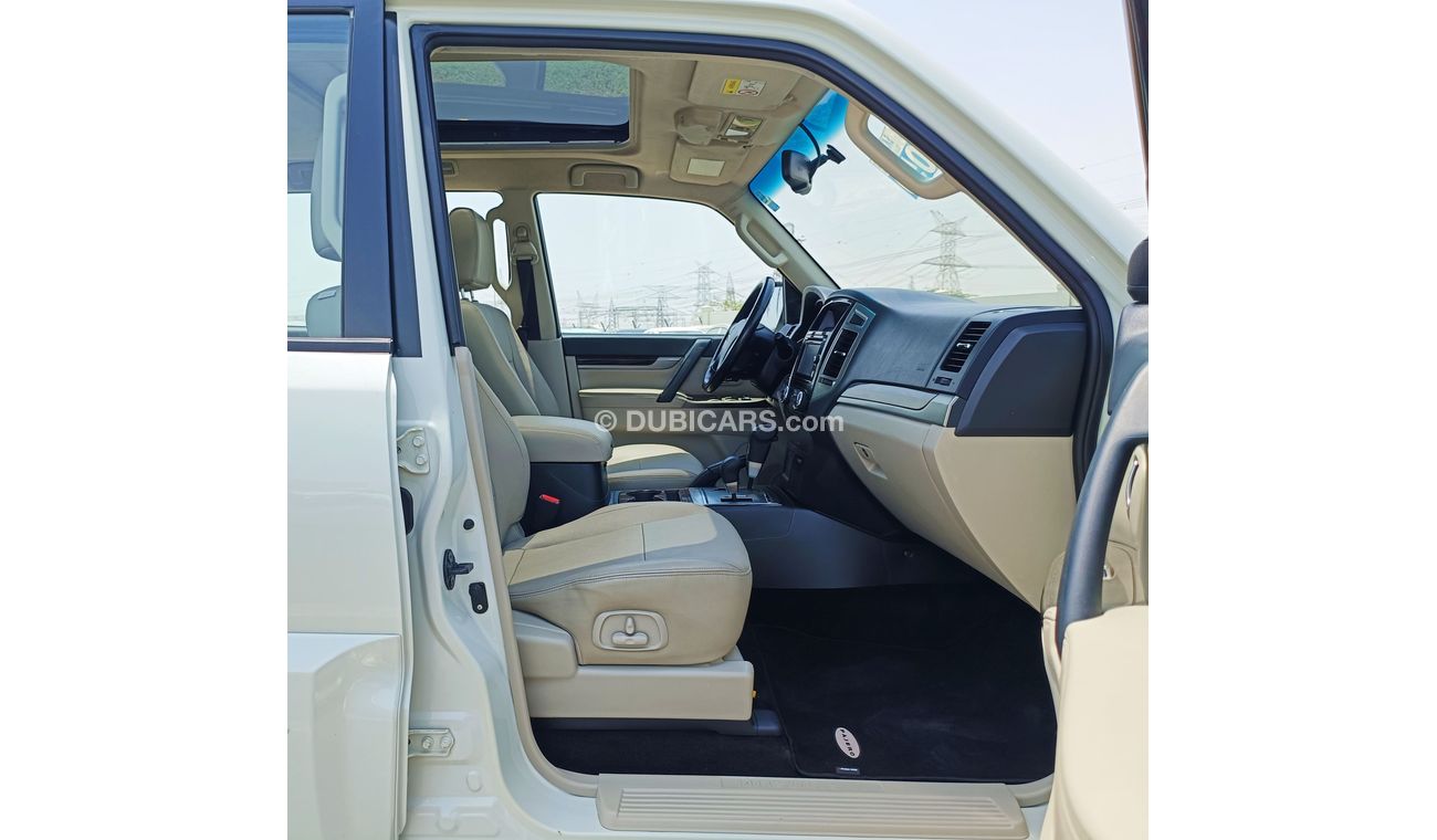 Mitsubishi Pajero // 889 AED Monthly // SUNROOF / ELECTRIC / LEATHER SEAT LOT / FOP  (LOT #16836 )