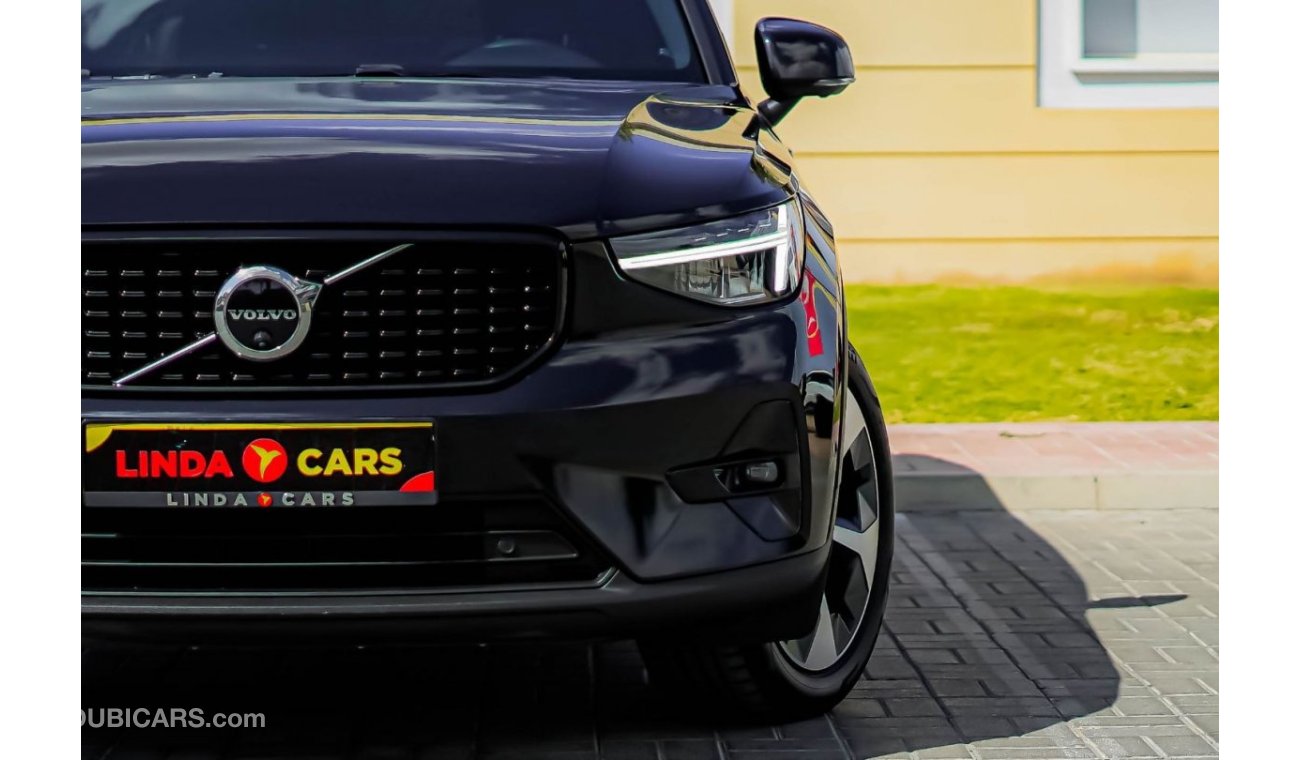 Volvo XC40 Volvo XC40 B4 2023 GCC under Agency Warranty and Service Contract with Flexible Down-Payment.
