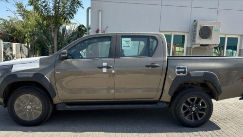 تويوتا هيلوكس TOYOTA HILUX 4.0L 4X4 ADV HI D/C A/T PTR (EXPORT ONLY)