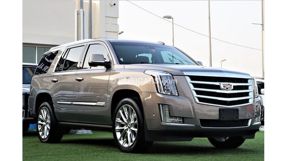 Used Cadillac Escalade Premium Luxury 2019 For Sale In Sharjah - 581992