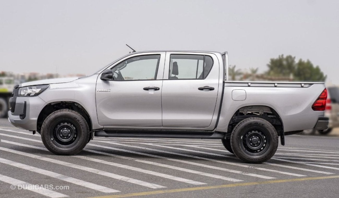 تويوتا هيلوكس Toyota Hilux 2.4 Manual Mid Option 2024