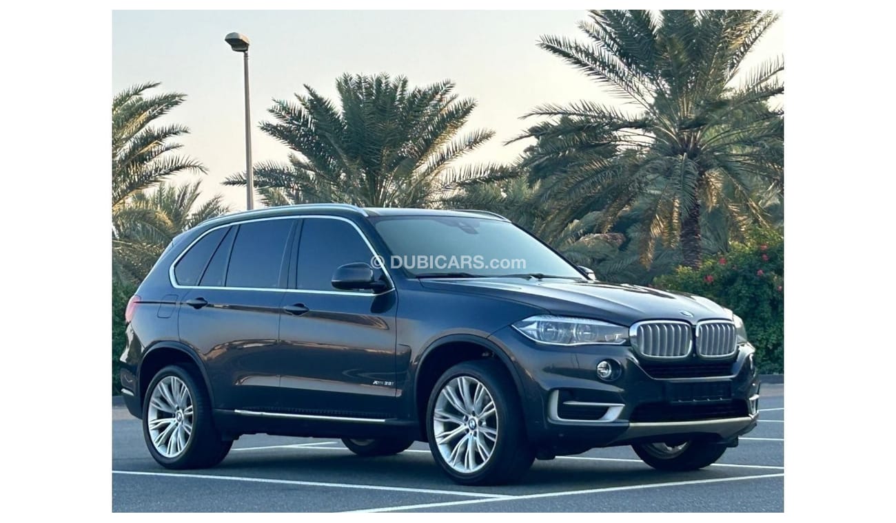 BMW X5 35i Exclusive BMW X5 2017 GCC // 2KEYS // ORGINAL PAINT // ACCIDENT FREE // PERFECT CONDITION