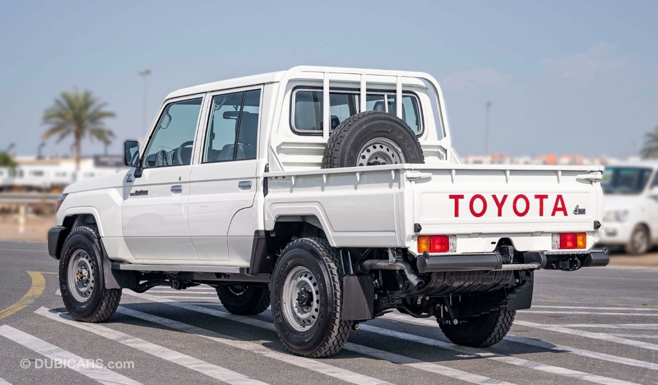 تويوتا لاند كروزر بيك آب LC79DC 4.2D MT MY2023 [EXCLUSIVELY FOR EXPORT TO AFRICA]