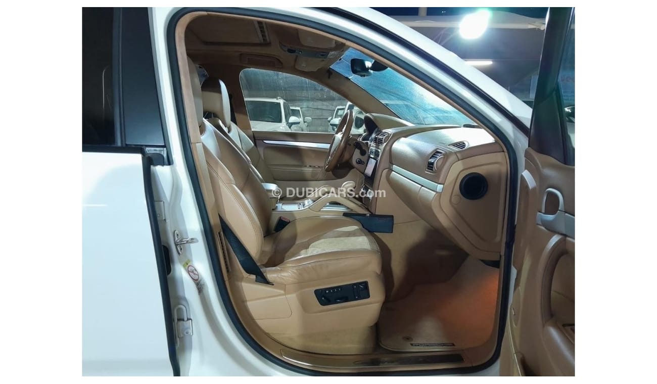 بورش كايان PORSCHE CAYENNE GTS 4.8L 2008 WITH SUNROOF, BOSE SOUND SYSTEM, AND MORE..