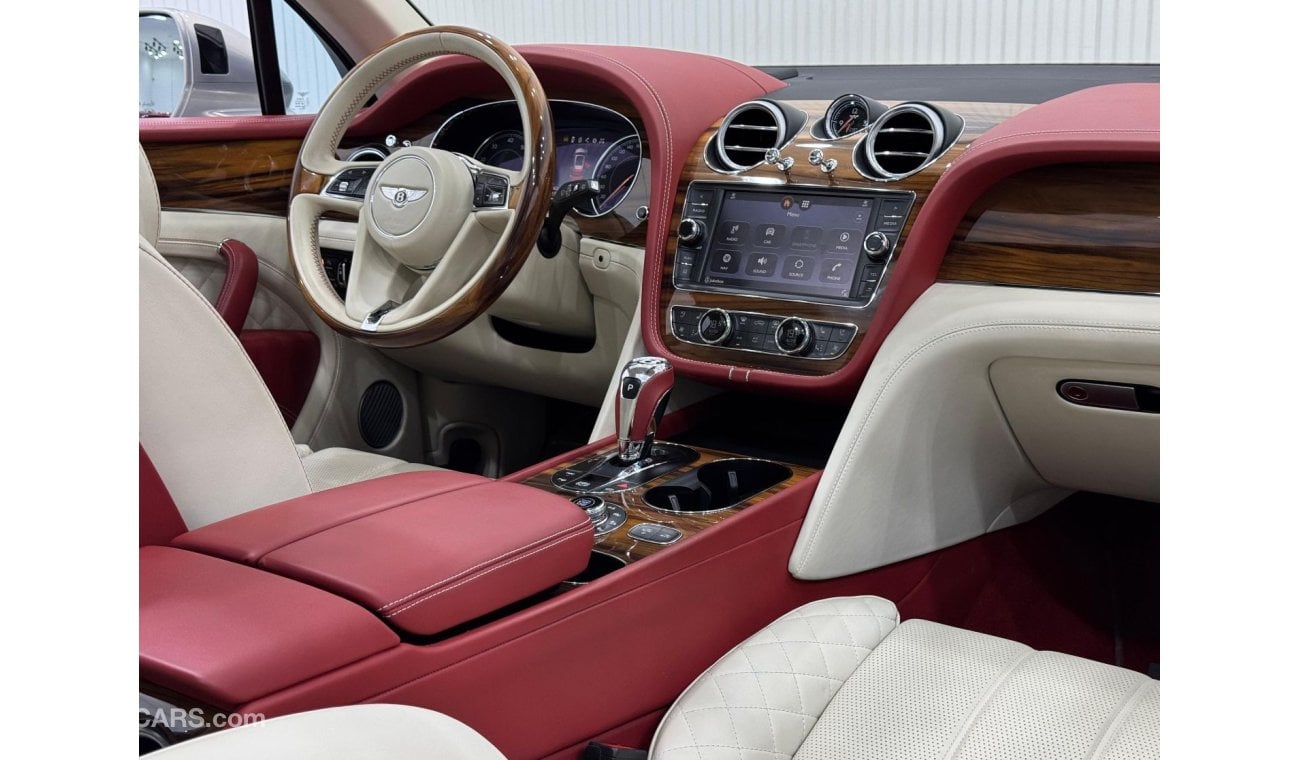 بنتلي بينتايجا W12 AWD 2019 Bentley Bentayga W12, Warranty, Full Service History, Full Options, GCC