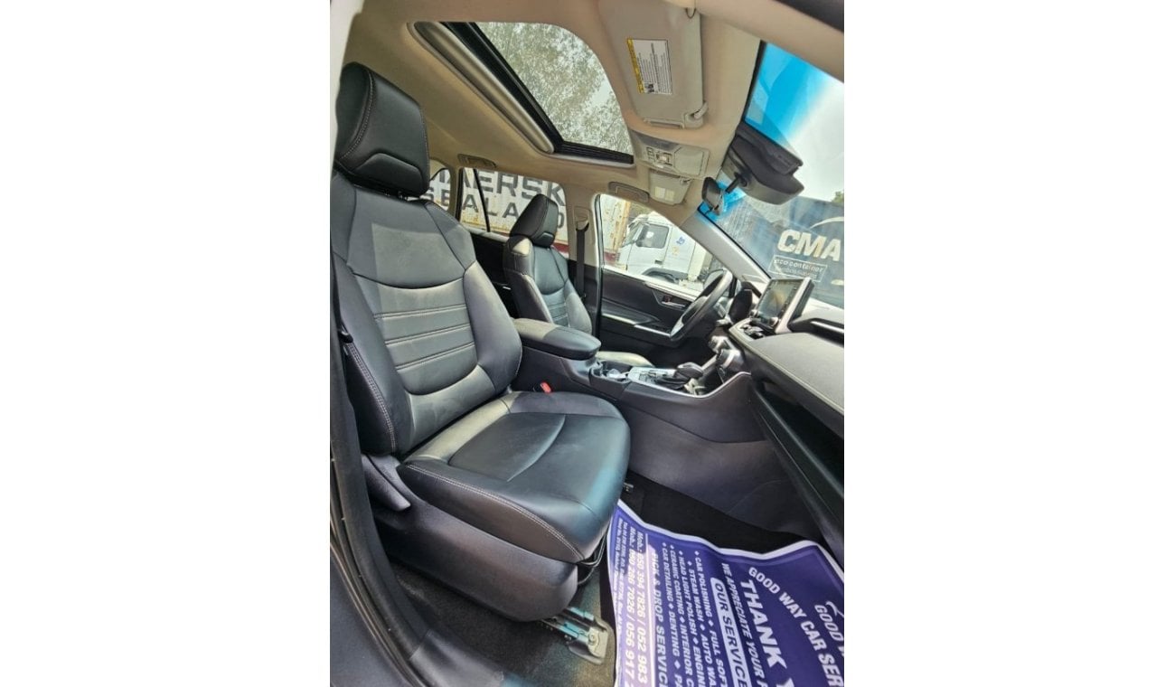 Toyota RAV4 Full options XLE premium