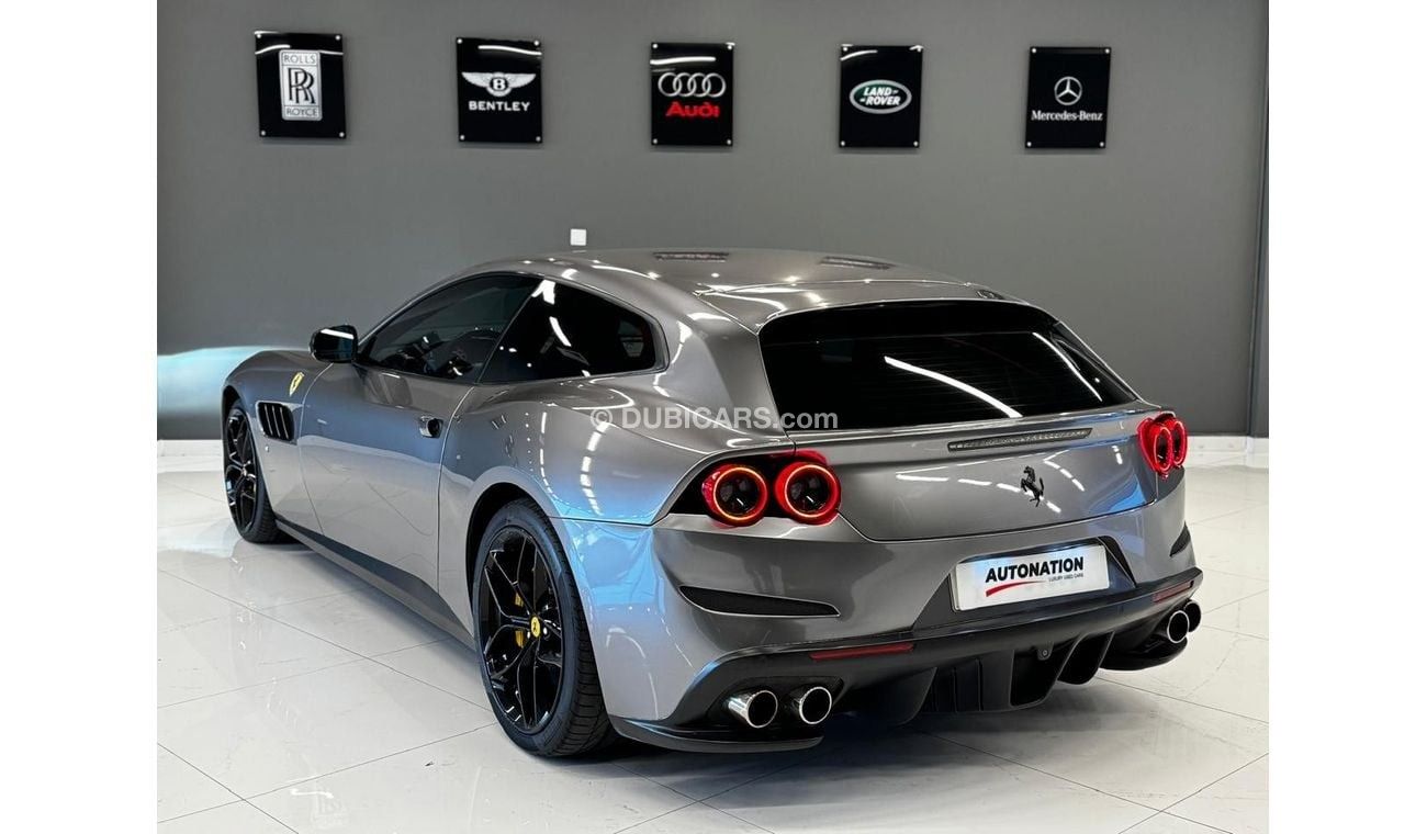 فيراري GTC4Lusso