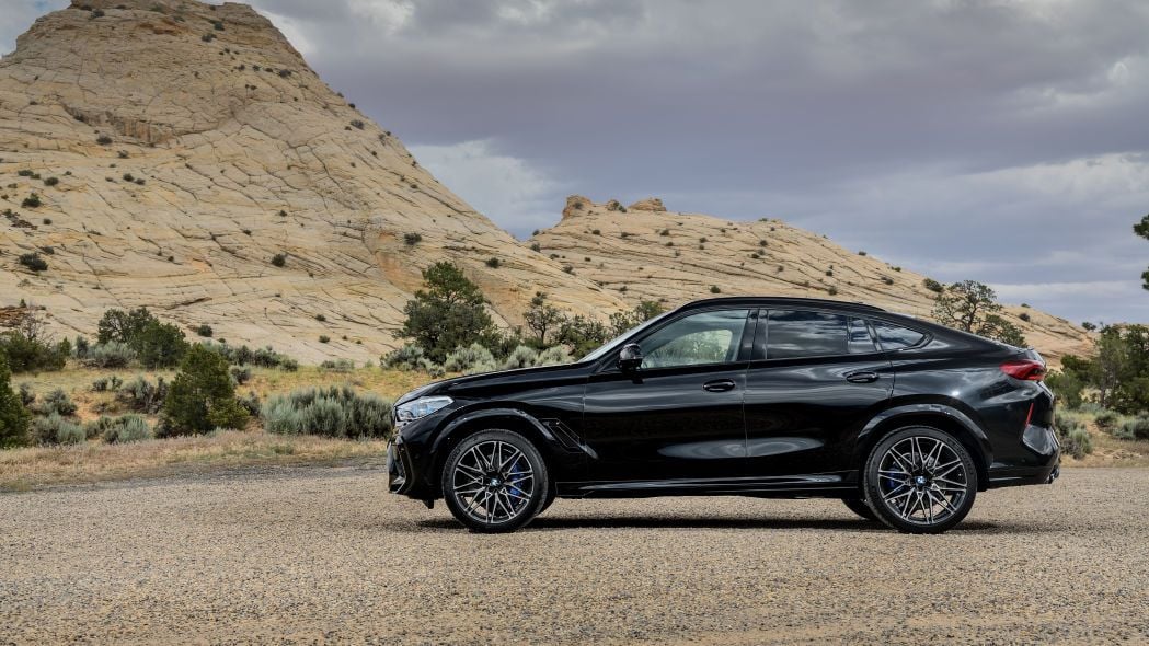 BMW X6M exterior - Side Profile