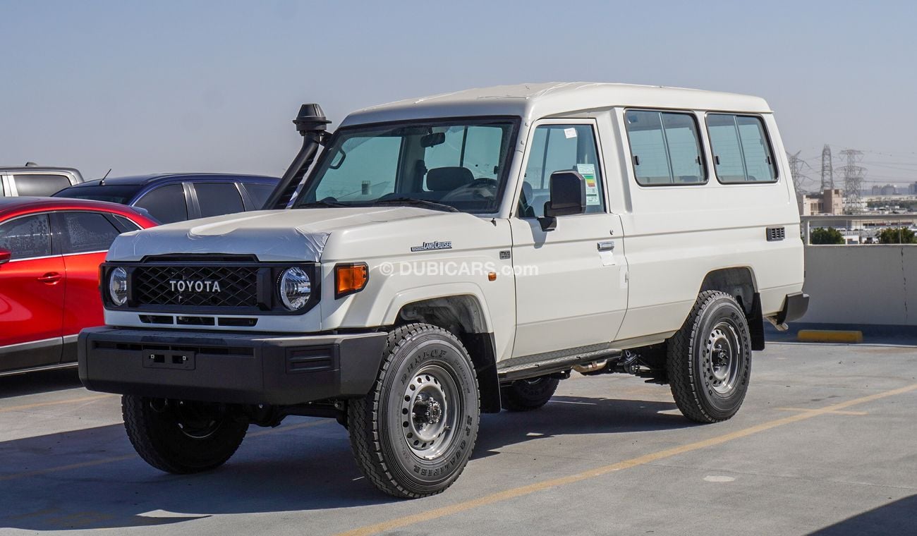 Toyota Land Cruiser Hard Top 4.0L V6  M/T