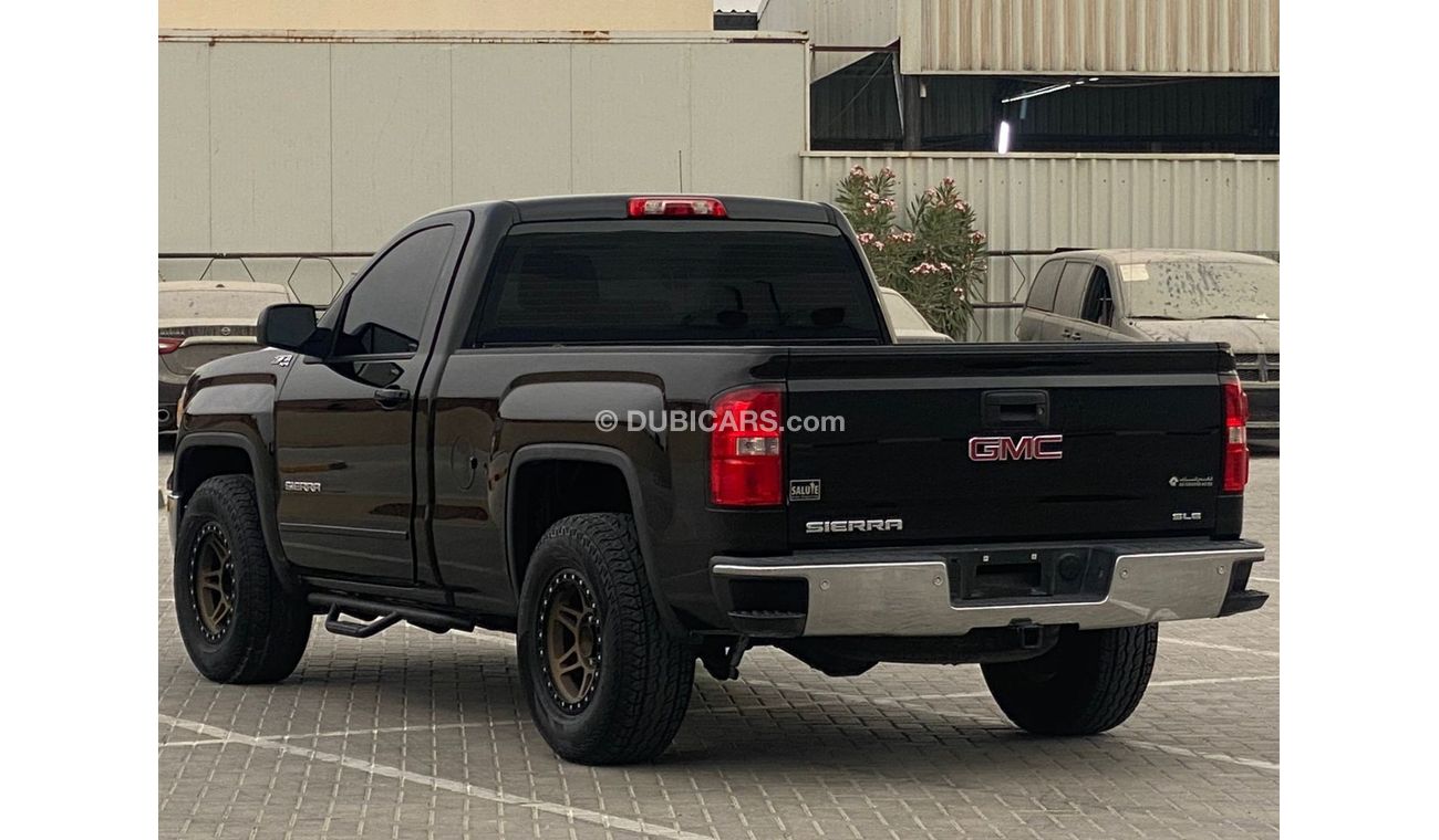 GMC Sierra