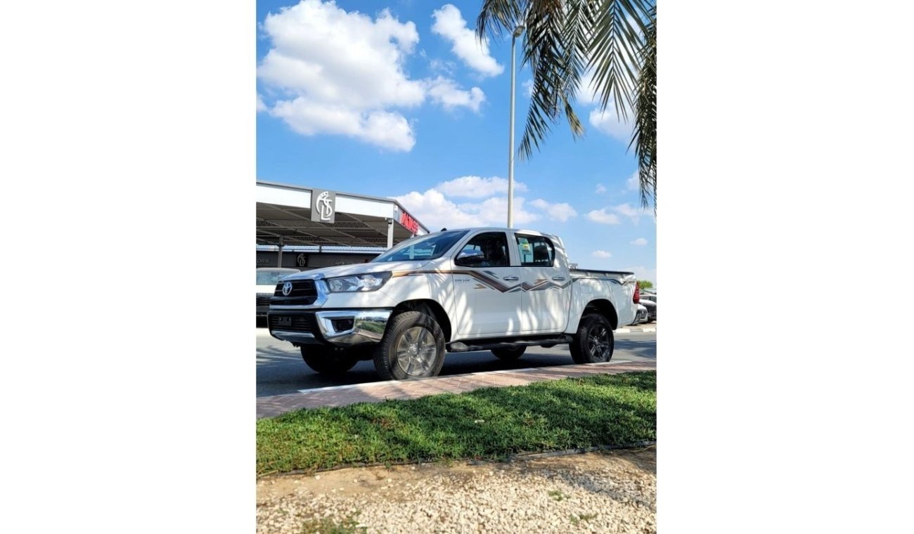 Toyota Hilux HILUX 2.7L AT PETROL 2024 MID OPTION