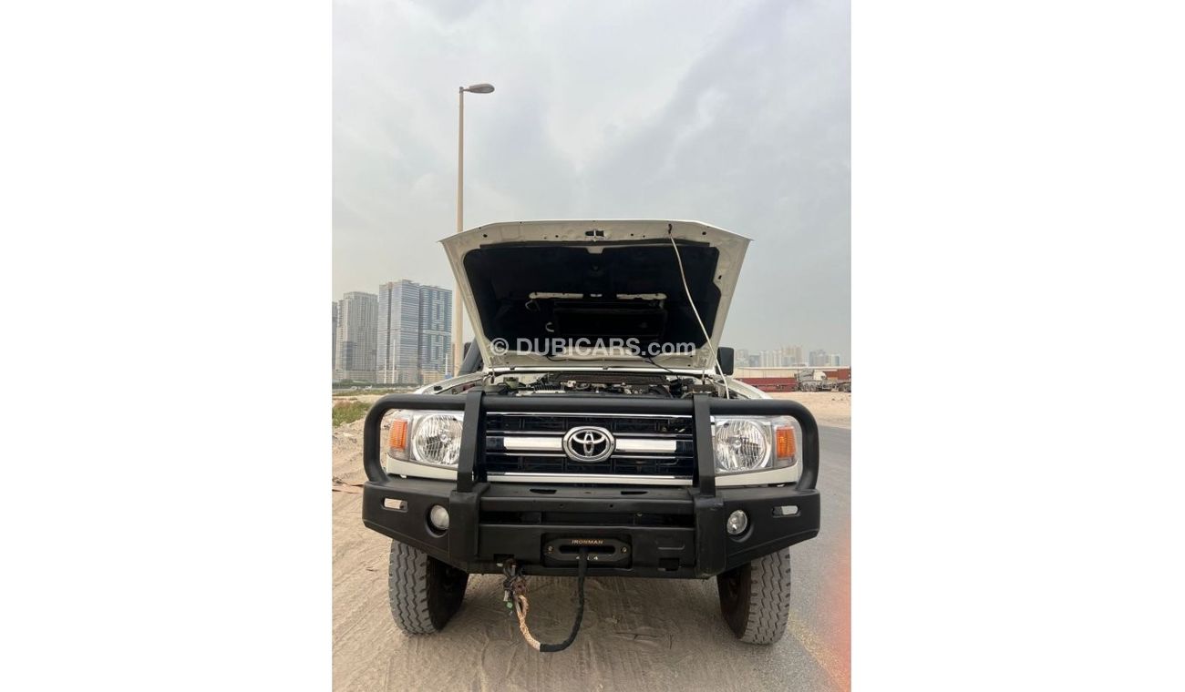 Toyota Land Cruiser Hard Top 5 DOORS