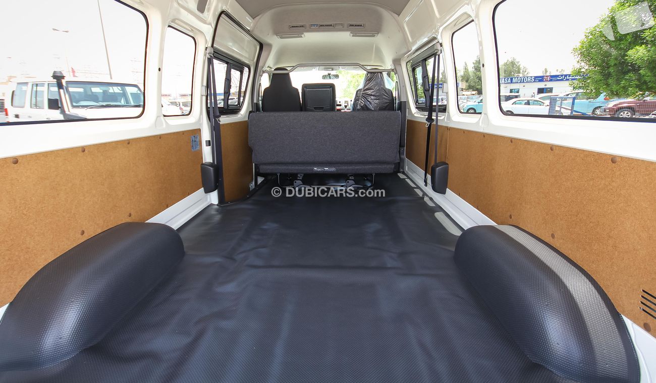 Toyota Hiace High Roof VAN Diesel (RHD)