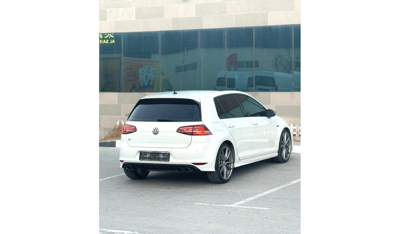 Volkswagen Golf R