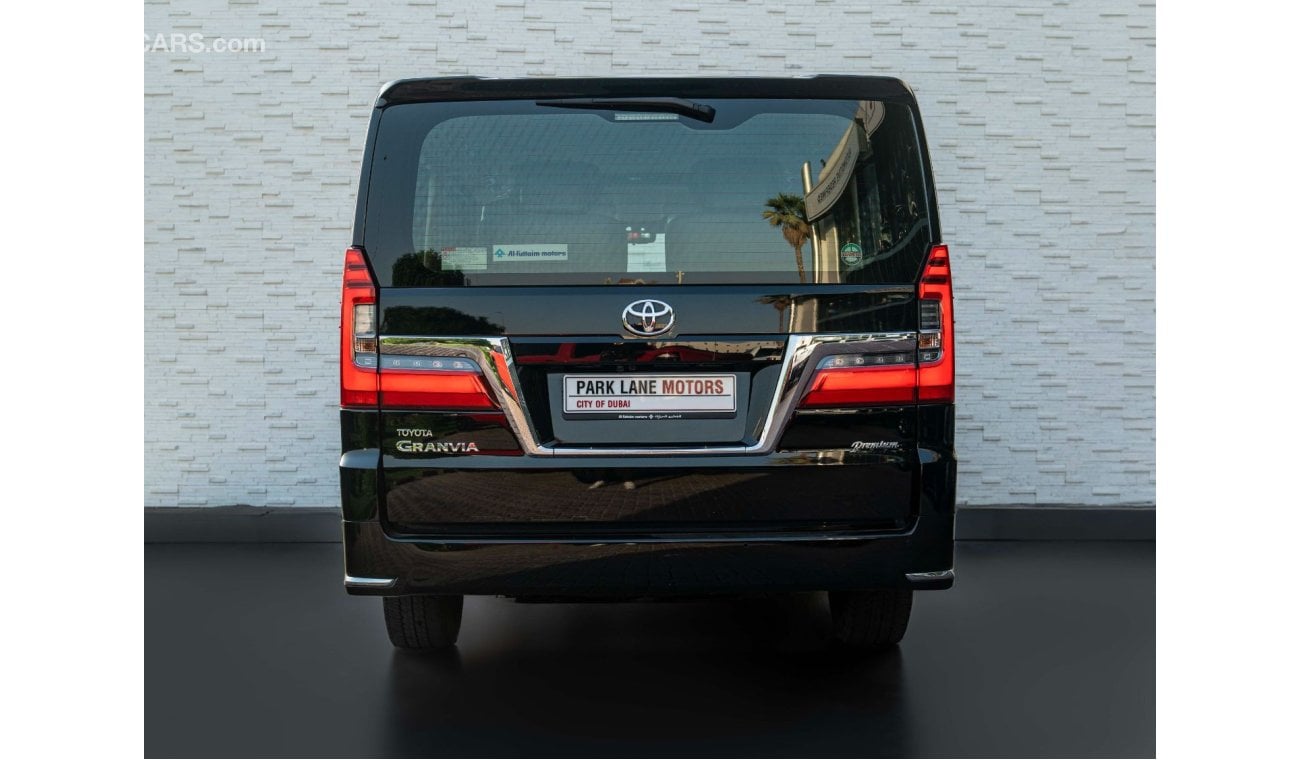 Toyota Granvia AED 2,516 PM • GRANVIA PREMIUM 3.5L V6 • LOW KMS • 4 CAPTAIN CHAIRS • FULLY LOADED TOP OPTION