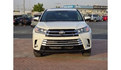 Toyota Highlander SE sport Addition full option sunroof and original leather seats