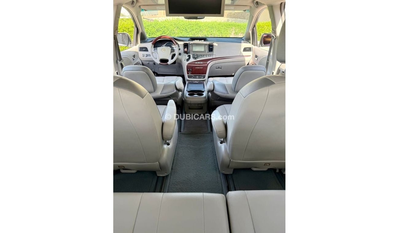 Toyota Sienna In excellent condition