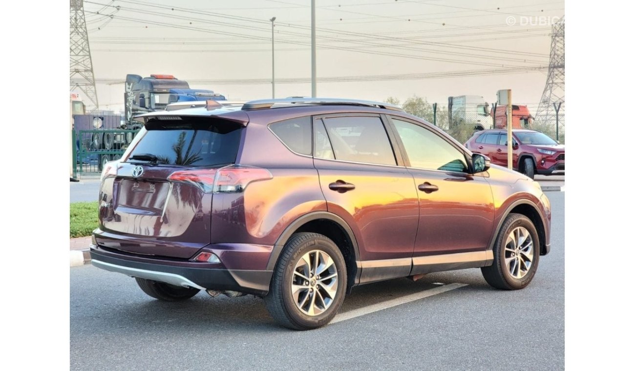 تويوتا راف ٤ TOYOTA RAV4 XLE HYBRID FULL OPTION