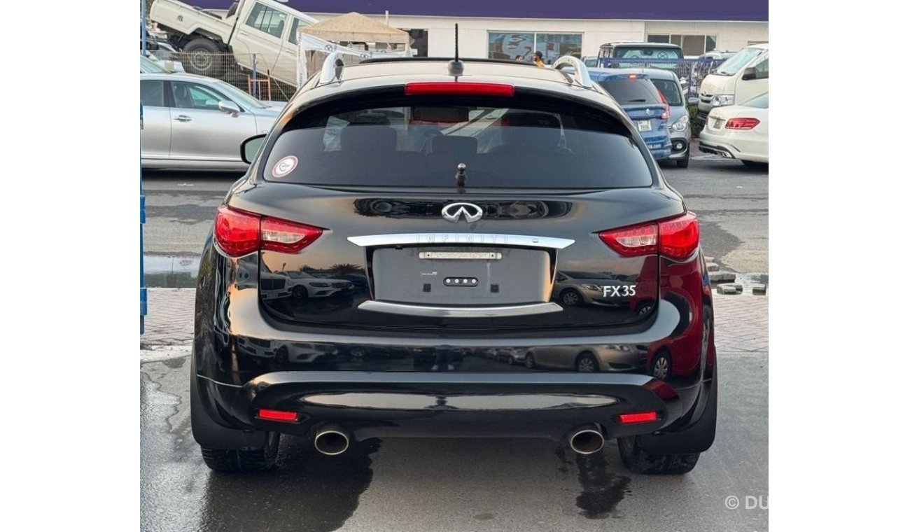 إنفينيتي FX35 INFINITI FX35 2010 BLACK FRESH JAPAN IMPORT