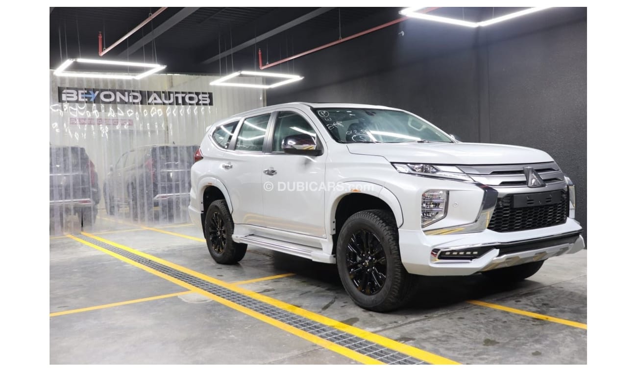 Mitsubishi Montero GLS 3.0L Exclusive Sport Design with OEM V1 Body Kit Model 2020