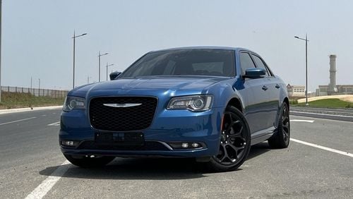 Chrysler 300s Brand New 3.6L V6 2022 GCC Agency Warranty