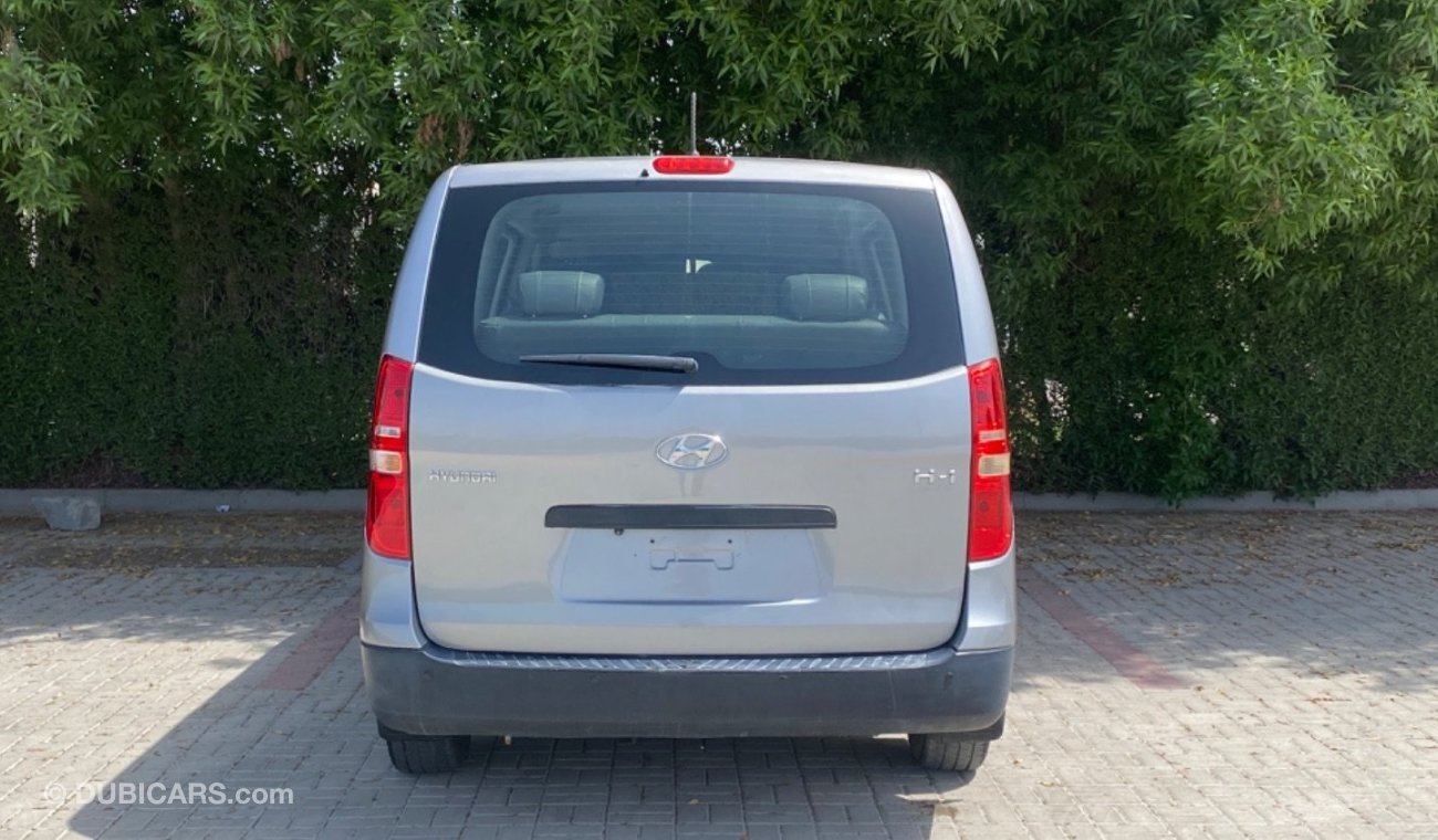 Hyundai H-1 Base ‏خليجي