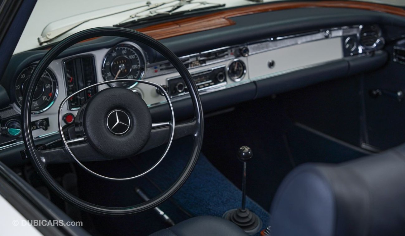 Mercedes-Benz SL 280 Pagona Manual - Approved Inspected Vehicle