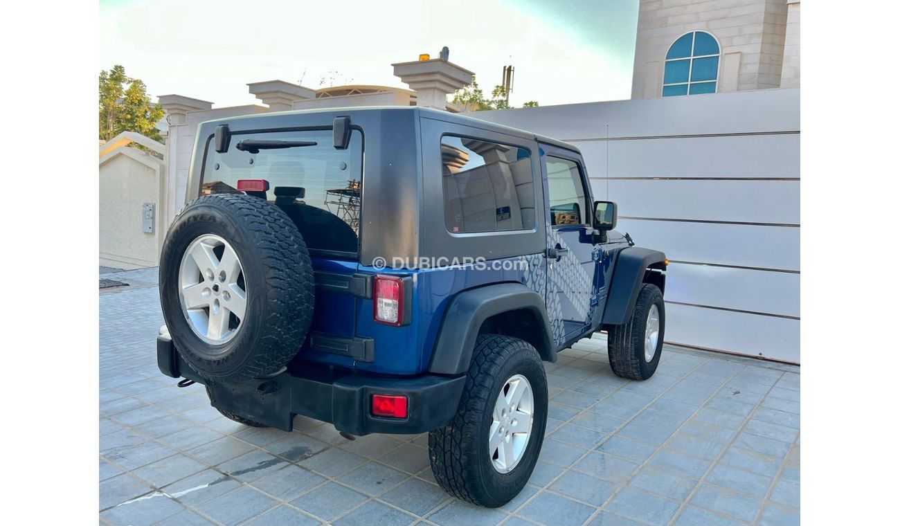 Jeep Wrangler Big Bear Extreme 3.6L A/T Jeep Wrangler  Without accident  Original paint GCC 2009 Manual gear