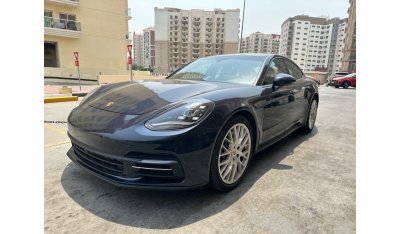 Porsche Panamera 4