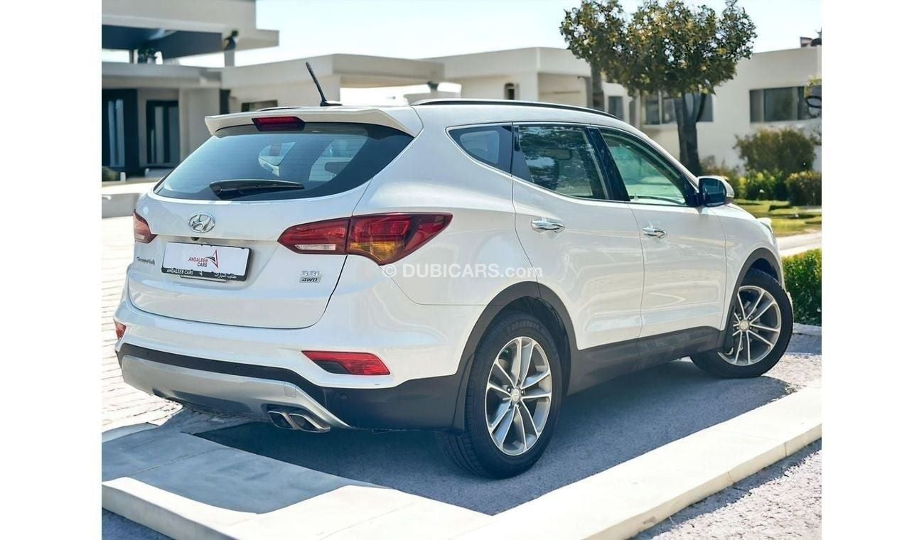 Hyundai Santa Fe GL 3.3L AED 720 PM | HYUNDAI SANTA FE | 2017 | 3.3L V6 AWD | GCC | FULL OPTION | 0% DOWNPAYMENT