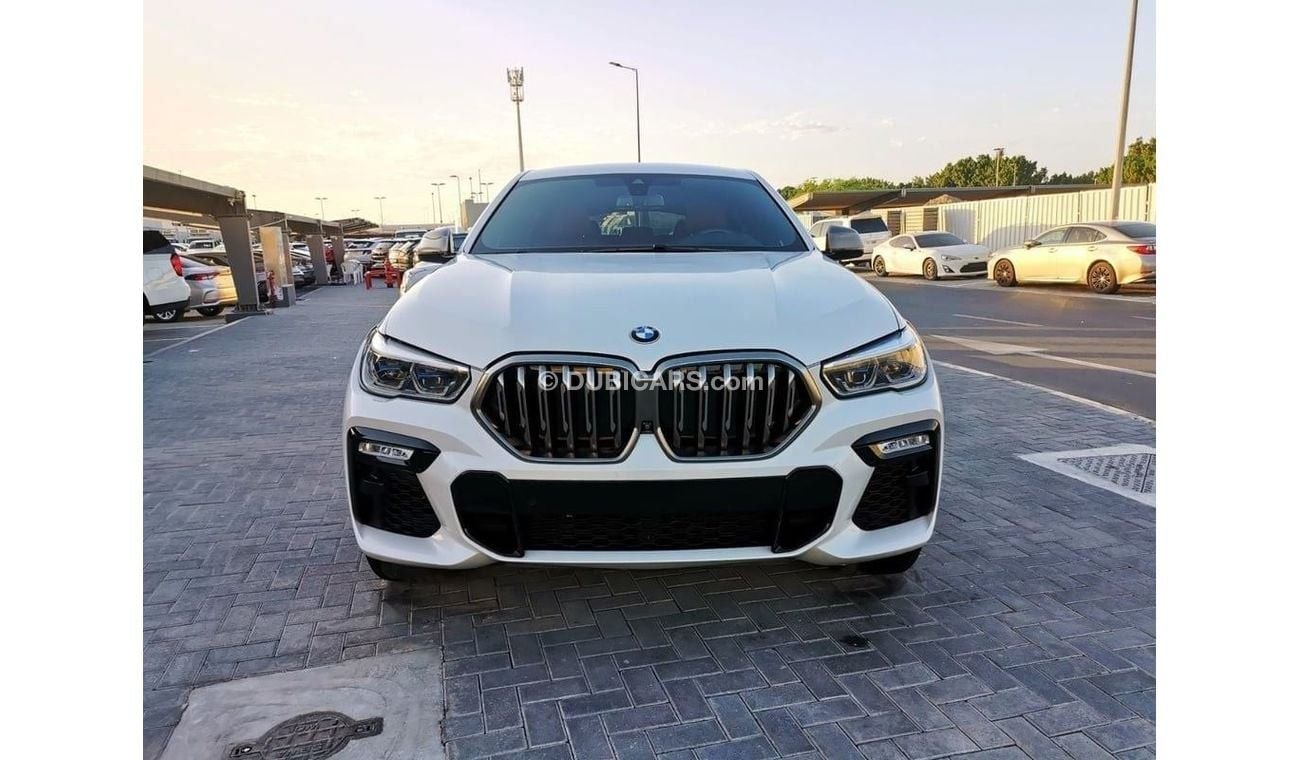 بي أم دبليو X6 50i Exclusive 4.4L BMW X6 M50i - 2020 - White