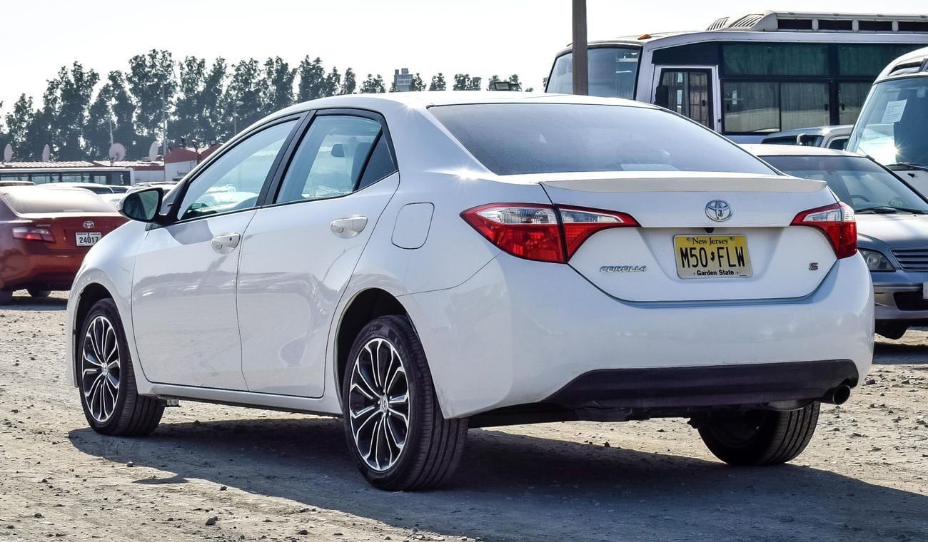 Used Toyota Corolla S 2016 for sale in Sharjah - 195906