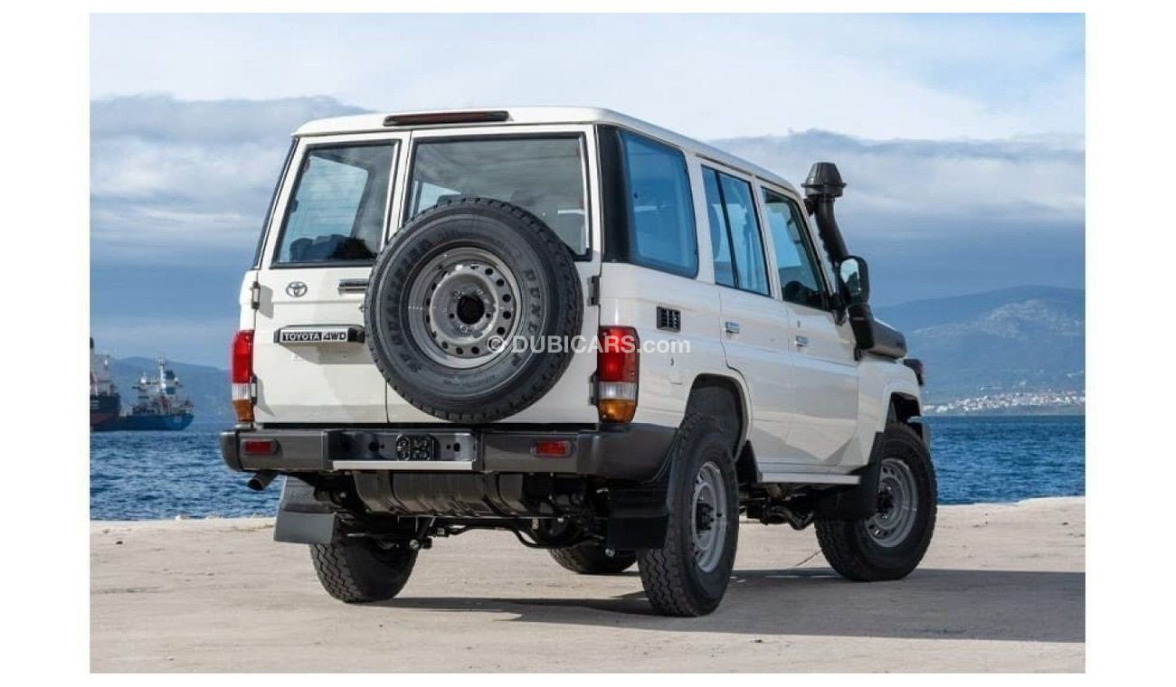 تويوتا لاند كروزر هارد توب Land Cruiser Hard Top LC76 4.5L 5door Diesel V8 2024 0KM