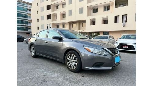 Nissan Altima S 2.5L