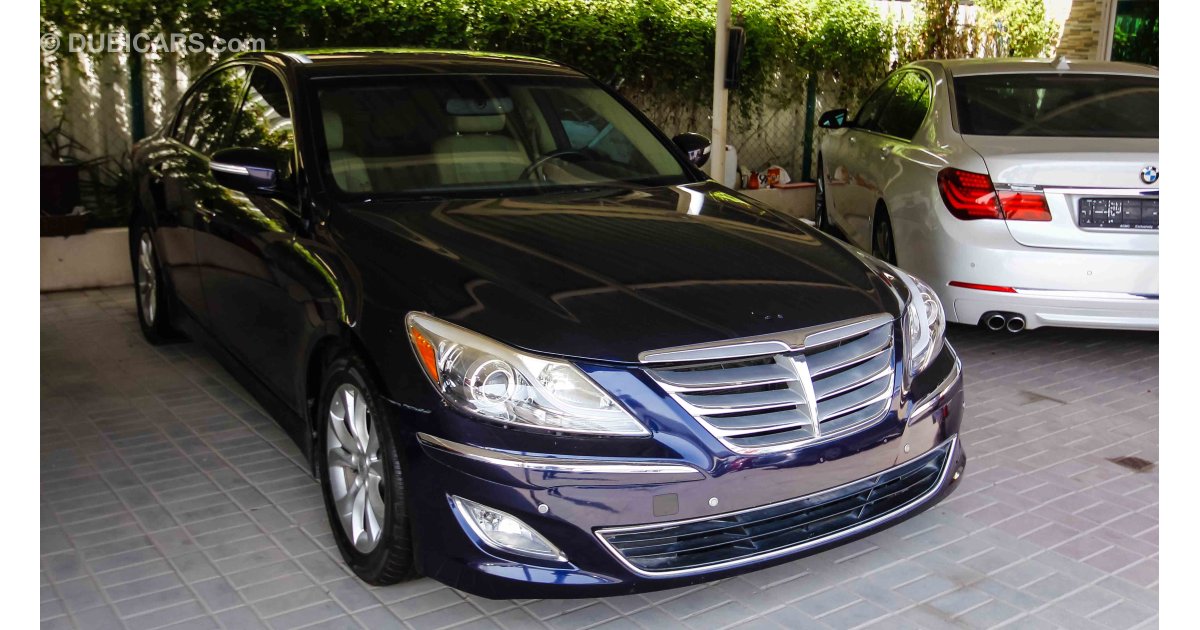 Hyundai Genesis for sale: AED 21,000. Blue, 2012