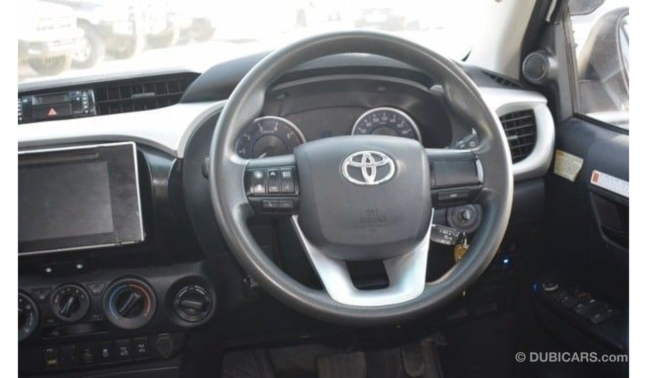 تويوتا هيلوكس TOYOTA HILUX DOUBLE CABIN SR5 D4D